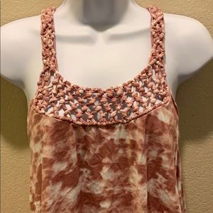 Billabong tank with crochet straps